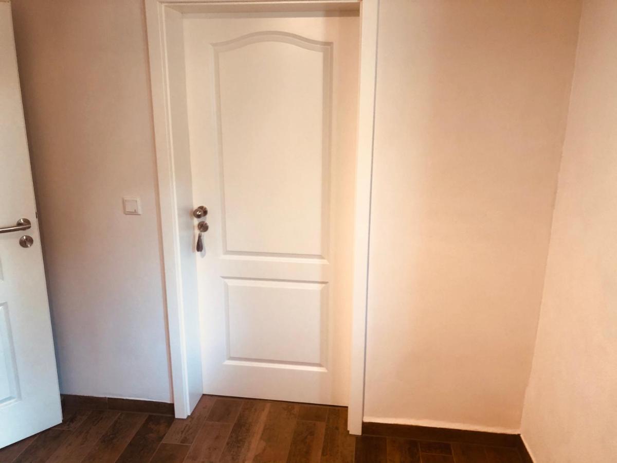 ארפורט Ferienwohnungen Mey Haus Zum Rosenstock מראה חיצוני תמונה
